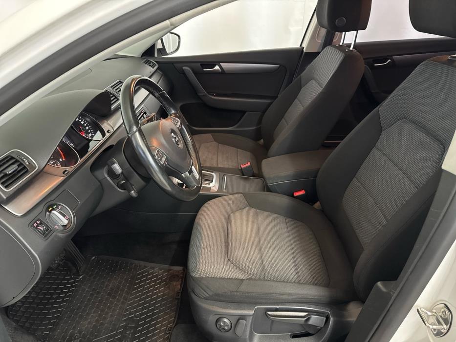 VOLKSWAGEN Passat 2013