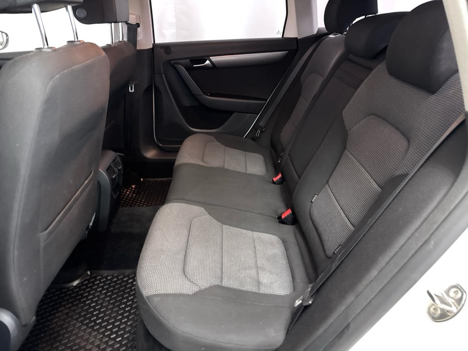 VOLKSWAGEN Passat 2013