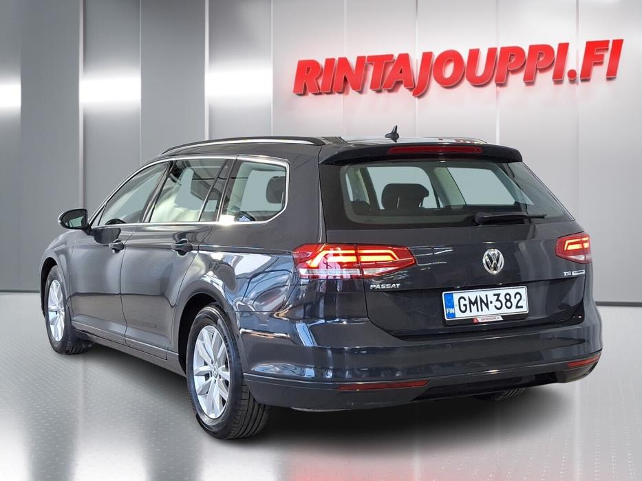 VOLKSWAGEN Passat 2017