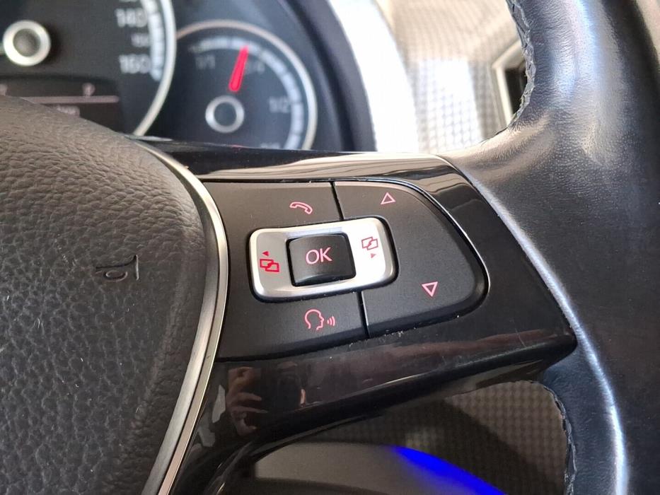 VOLKSWAGEN up! 2018