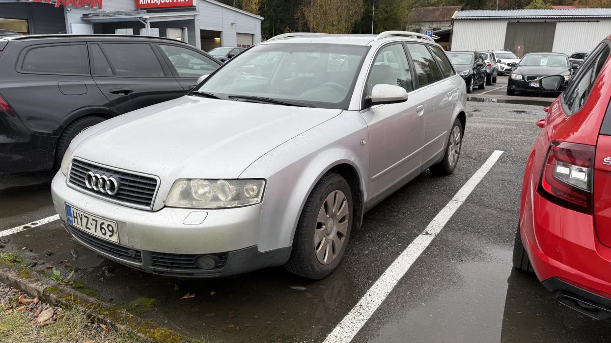 AUDI A4 2001