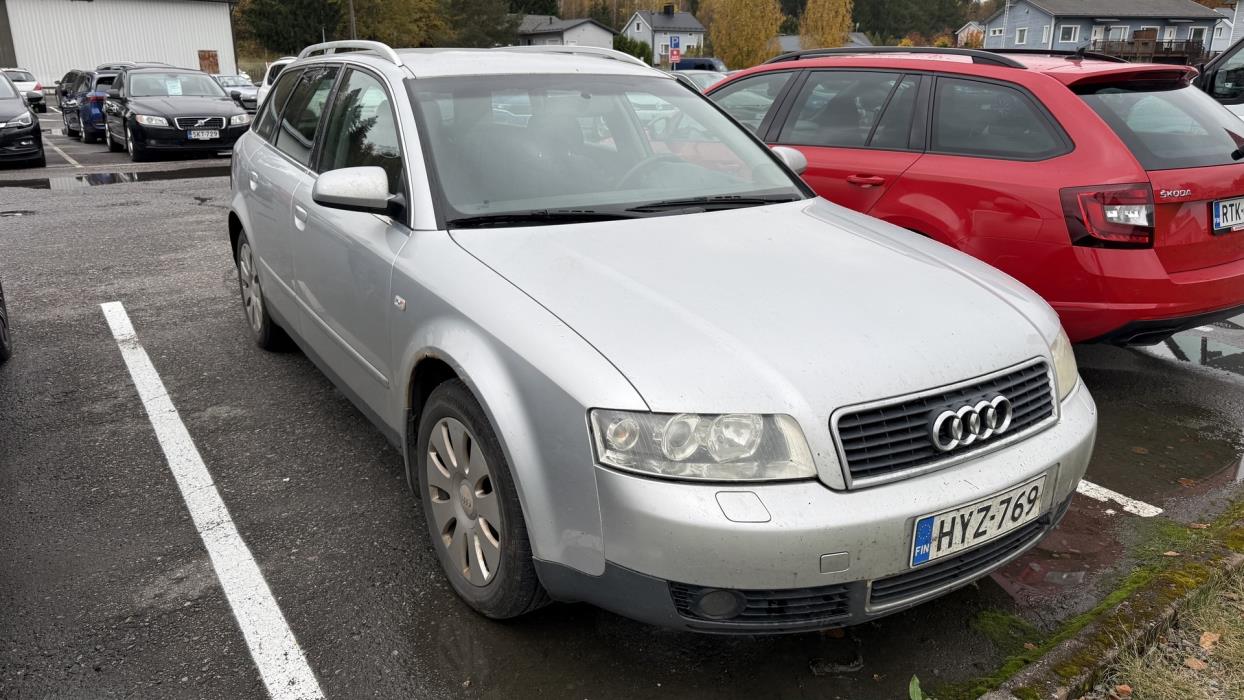 AUDI A4 2001