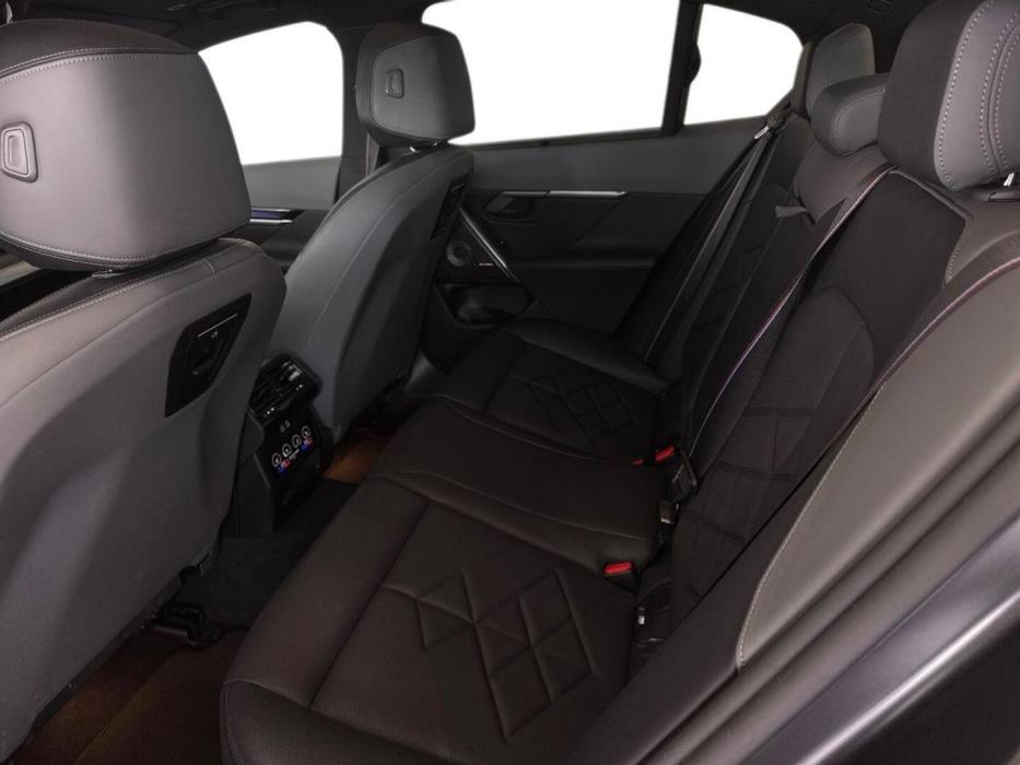 BMW i5 2023