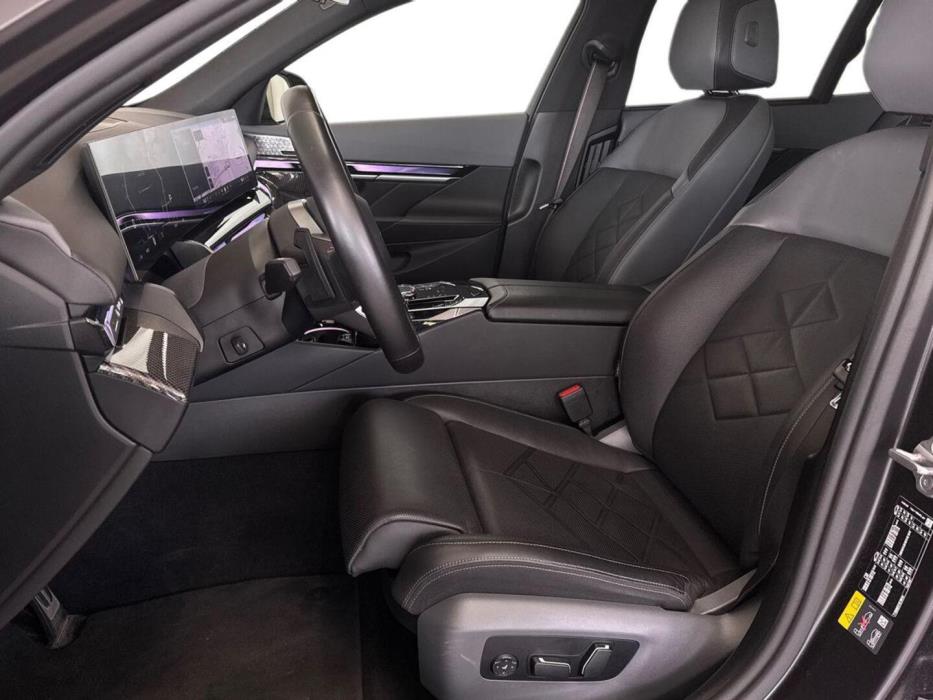 BMW i5 2023