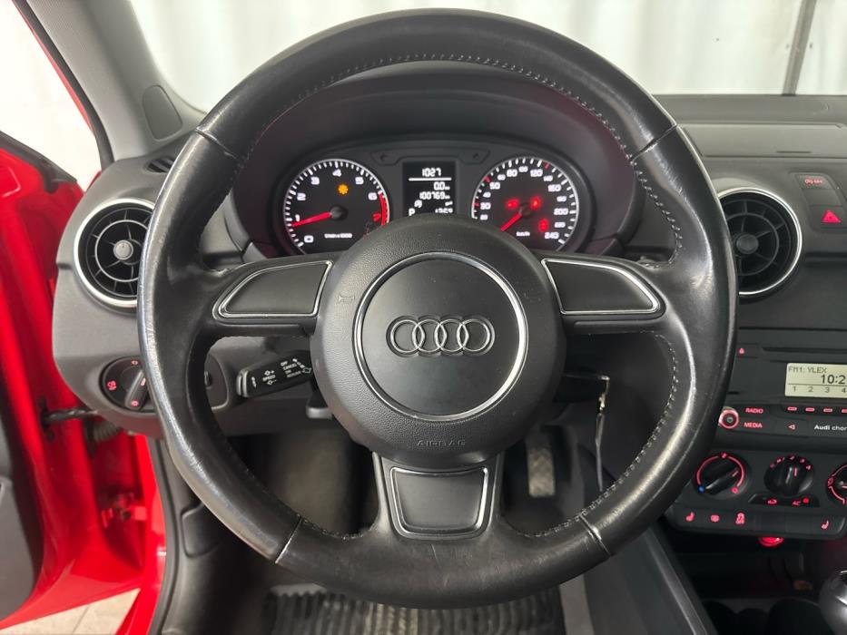 AUDI A1 2010