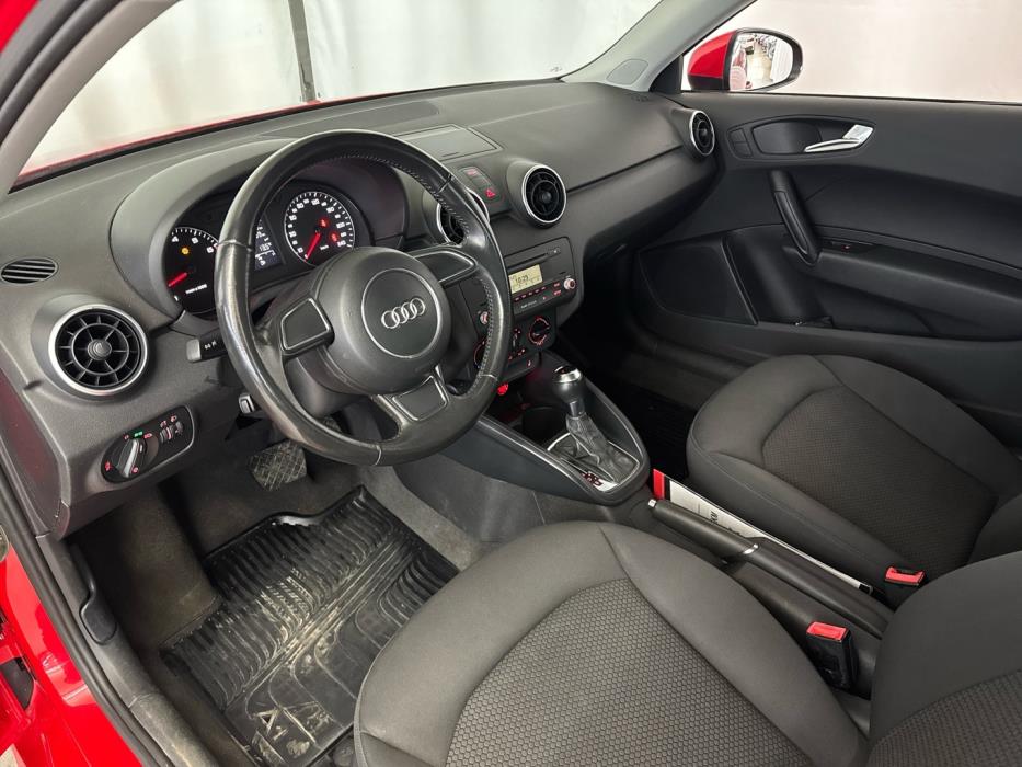 AUDI A1 2010