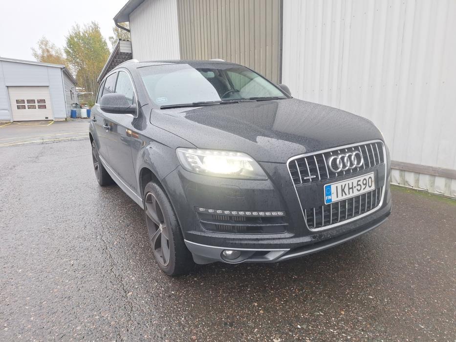 AUDI Q7 2011
