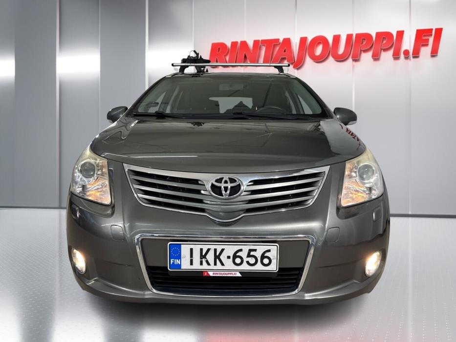 TOYOTA Avensis 2011