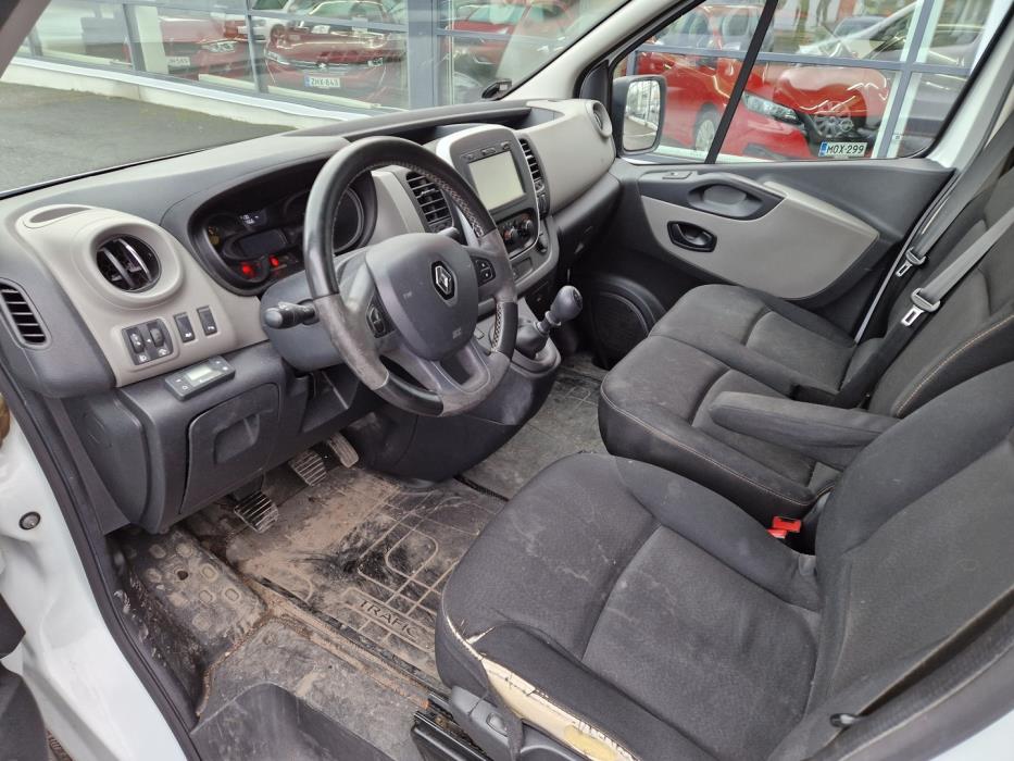 RENAULT Trafic 2015