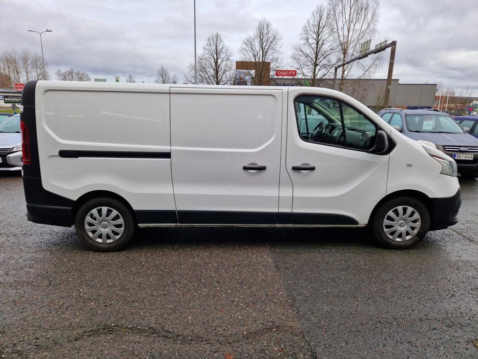 RENAULT Trafic 2015