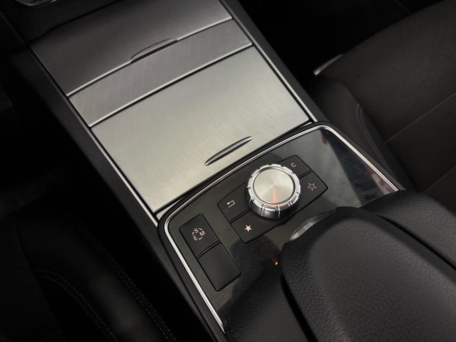 MERCEDES-BENZ E 2013