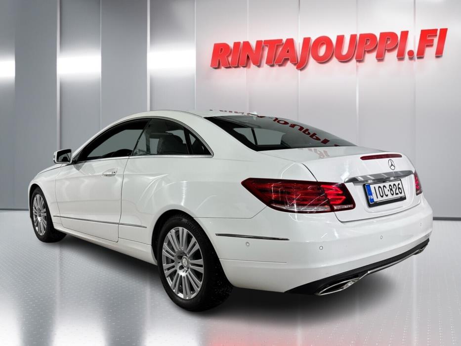 MERCEDES-BENZ E 2013