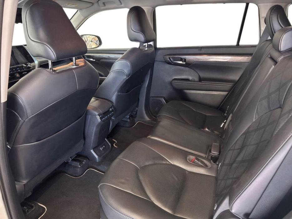 TOYOTA Highlander 2021