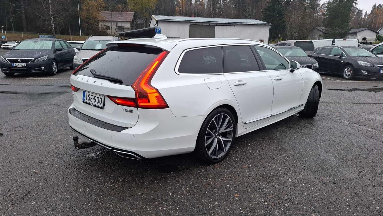 VOLVO V90 2020