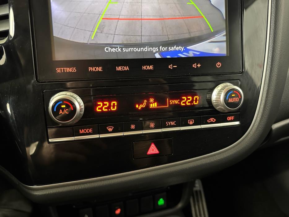 MITSUBISHI Outlander PHEV 2021