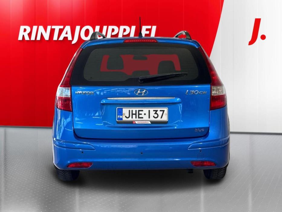 HYUNDAI i30 2010