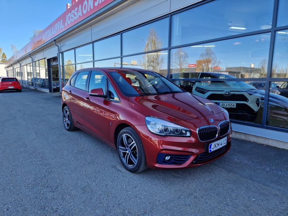 BMW 225 2017