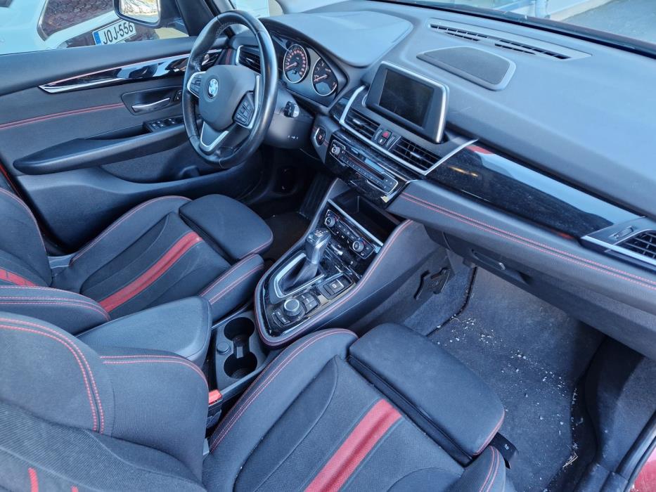 BMW 225 2017