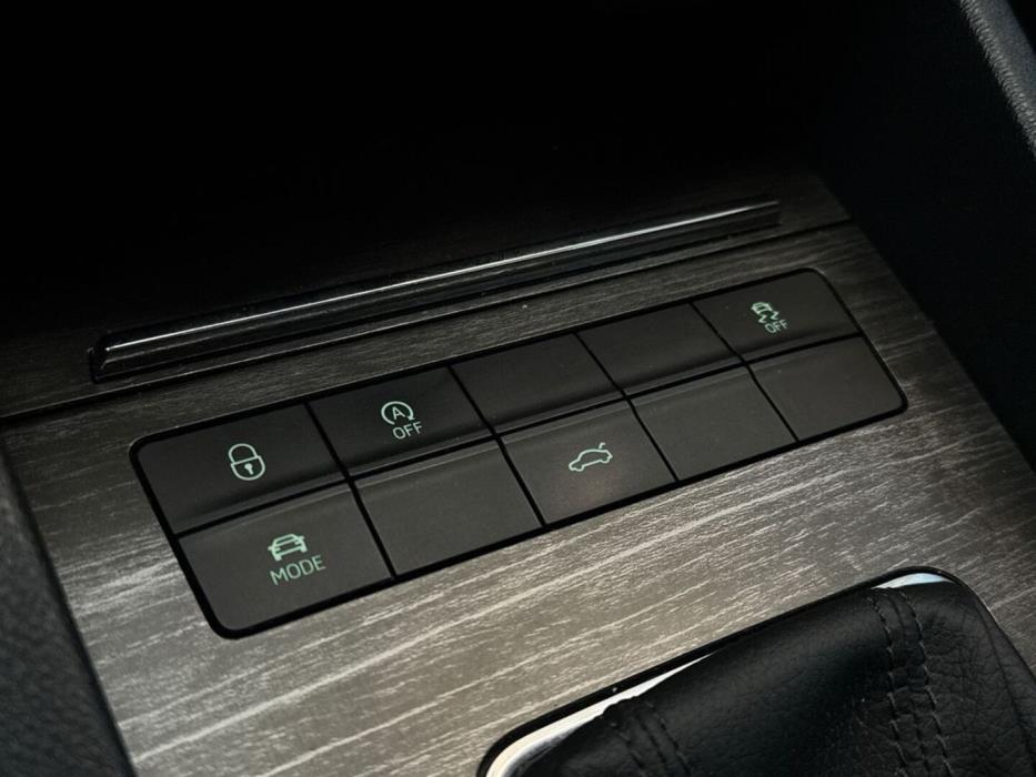 SKODA Octavia 2016