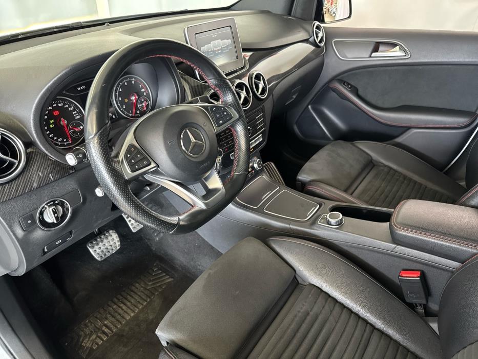 MERCEDES-BENZ B 2016