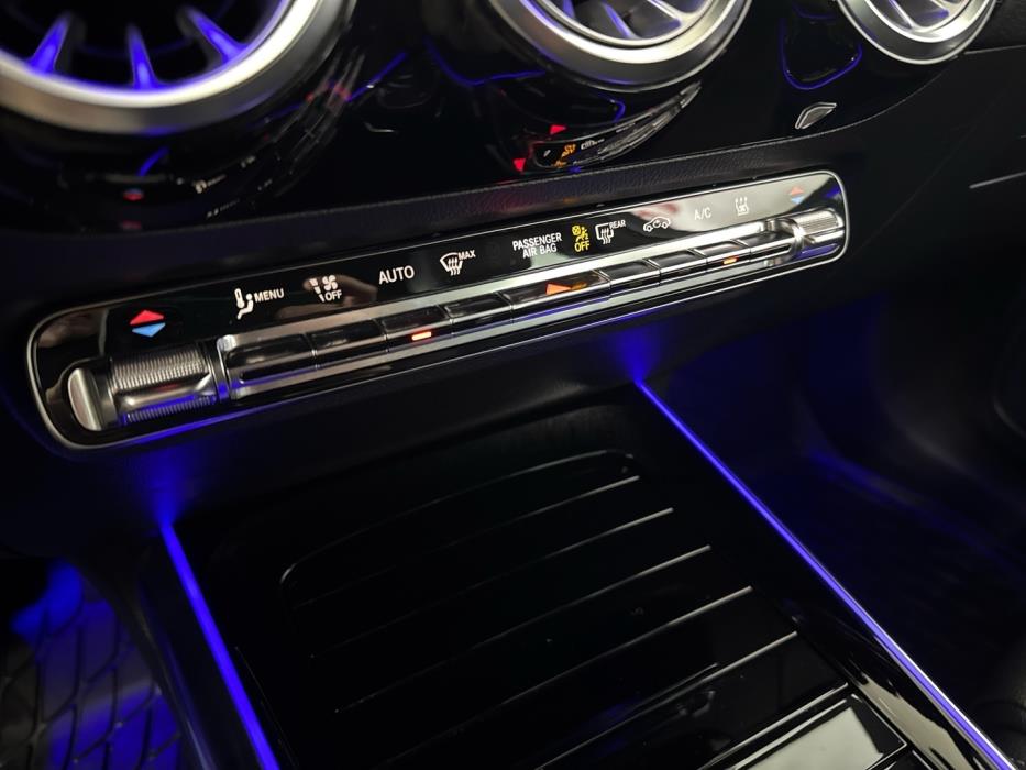 MERCEDES-BENZ EQA 2021