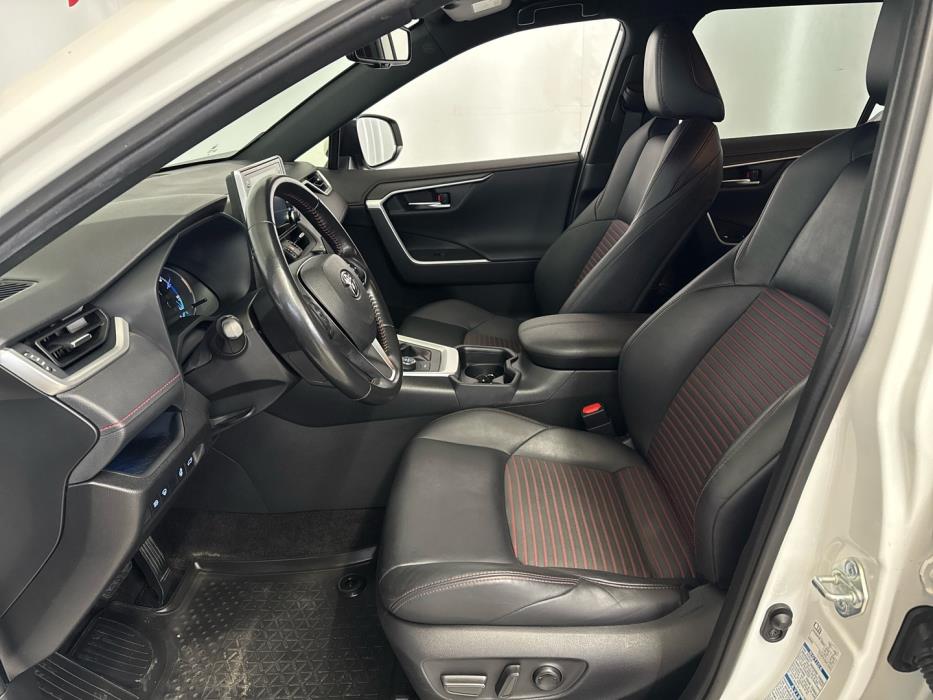 TOYOTA RAV4 Plug-in 2021