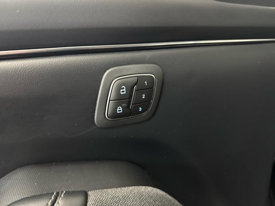 FORD Mustang Mach-E 2021