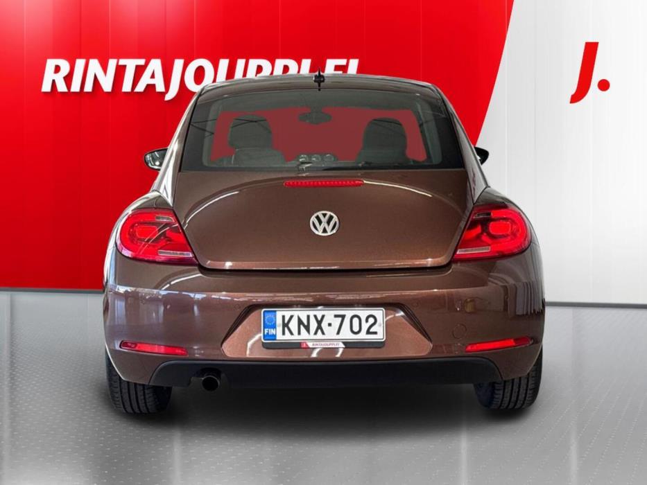 VOLKSWAGEN Beetle 2017