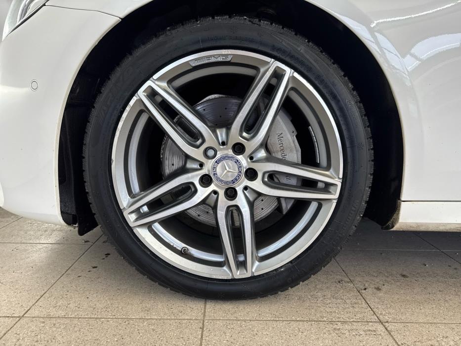 MERCEDES-BENZ E 2017