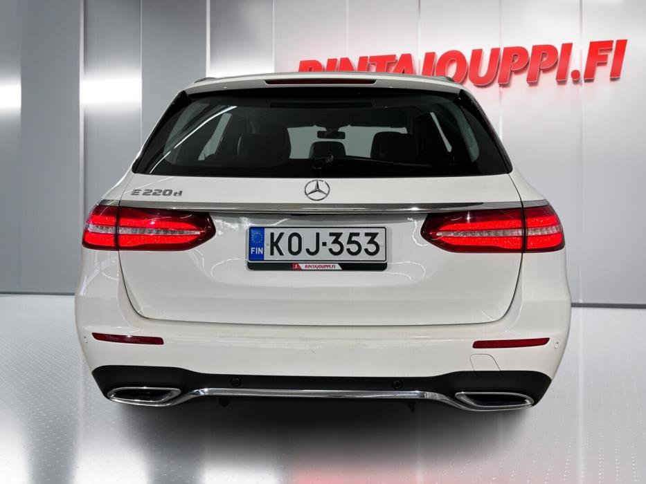 MERCEDES-BENZ E 2017