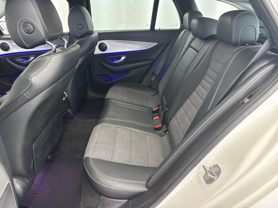 MERCEDES-BENZ E 2017