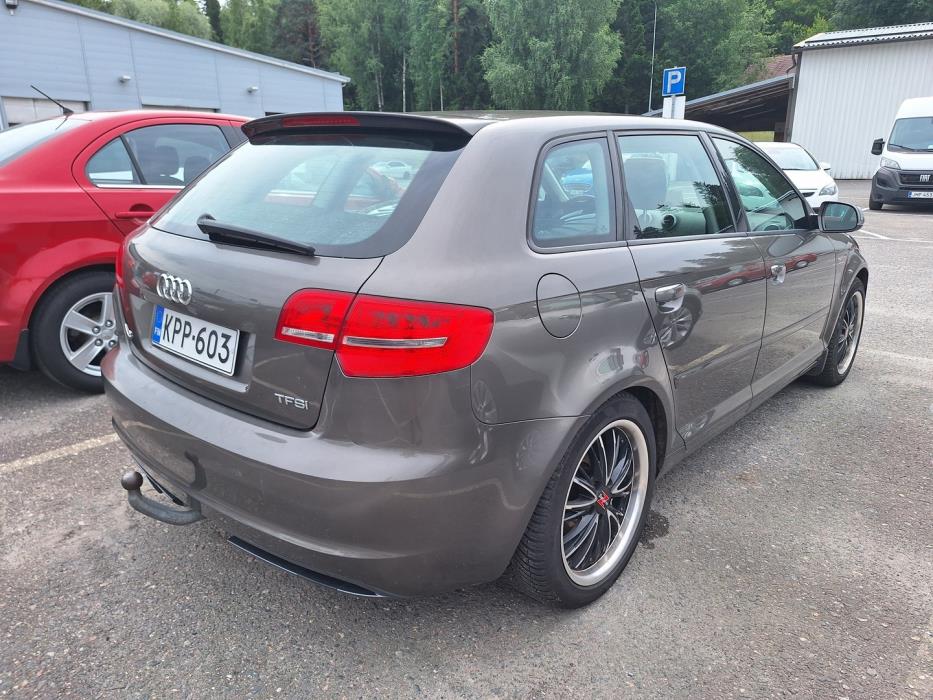 AUDI A3 2011