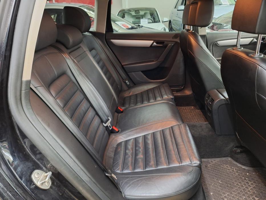 VOLKSWAGEN Passat 2014