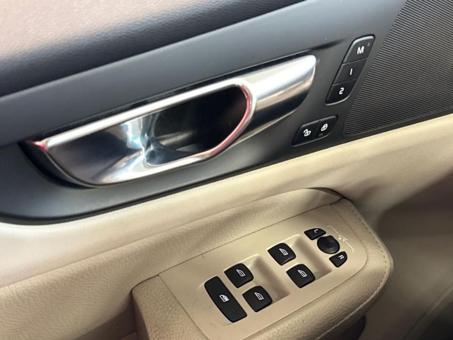 VOLVO S60 2021