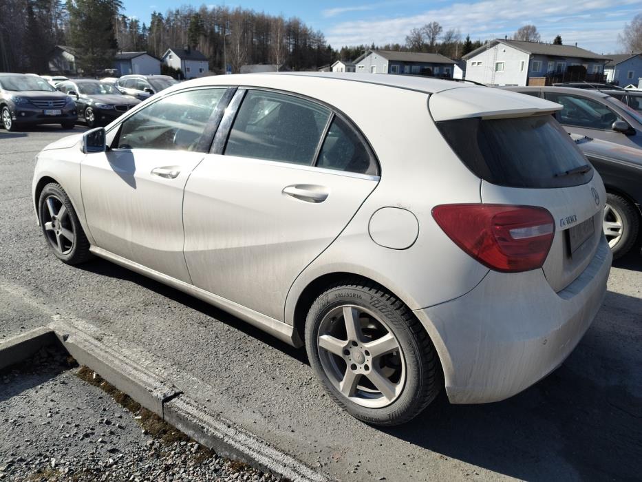 MERCEDES-BENZ A 2013