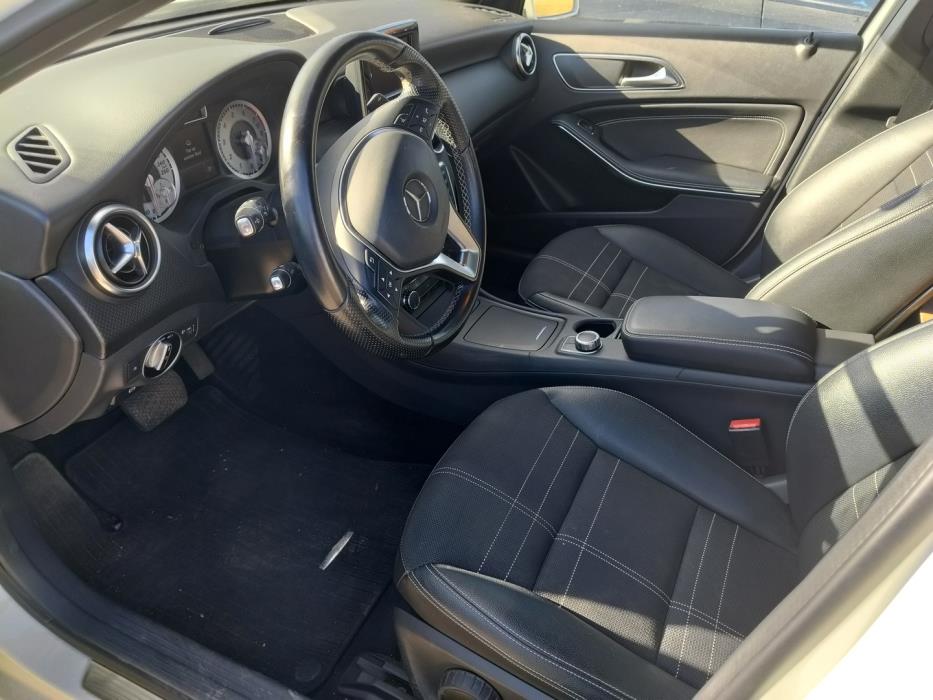 MERCEDES-BENZ A 2013