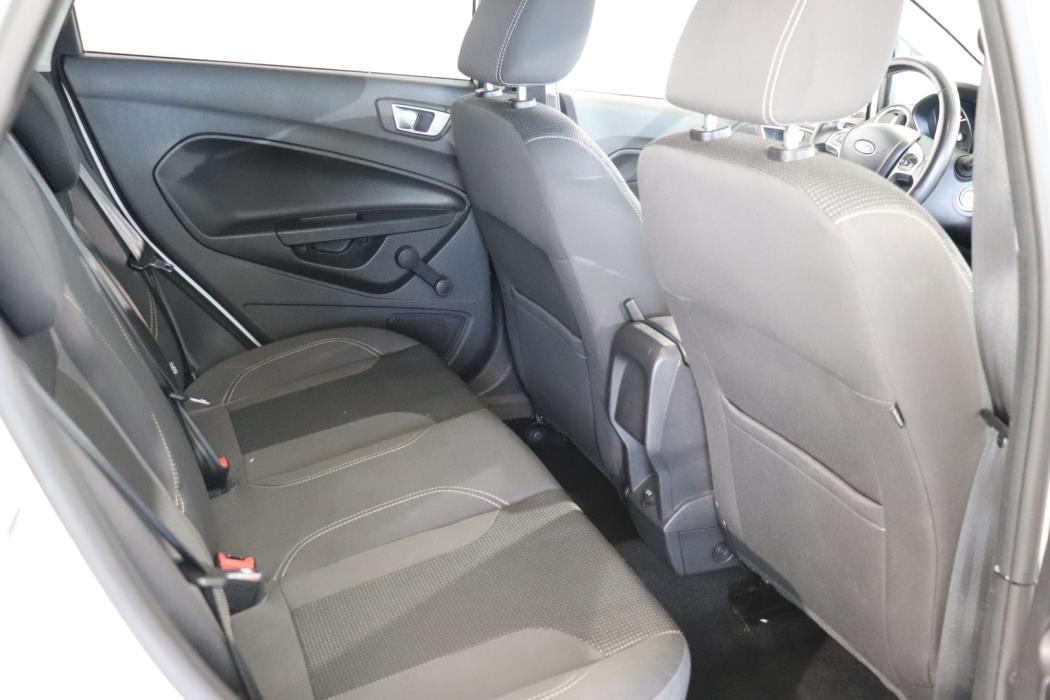 FORD Fiesta 2015