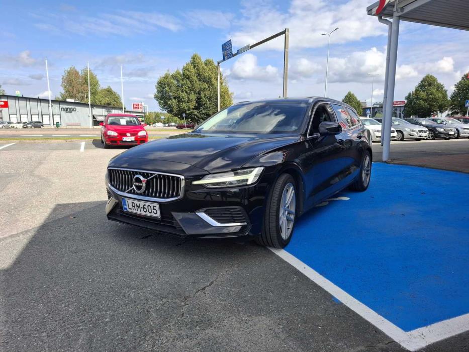 VOLVO V60 2019