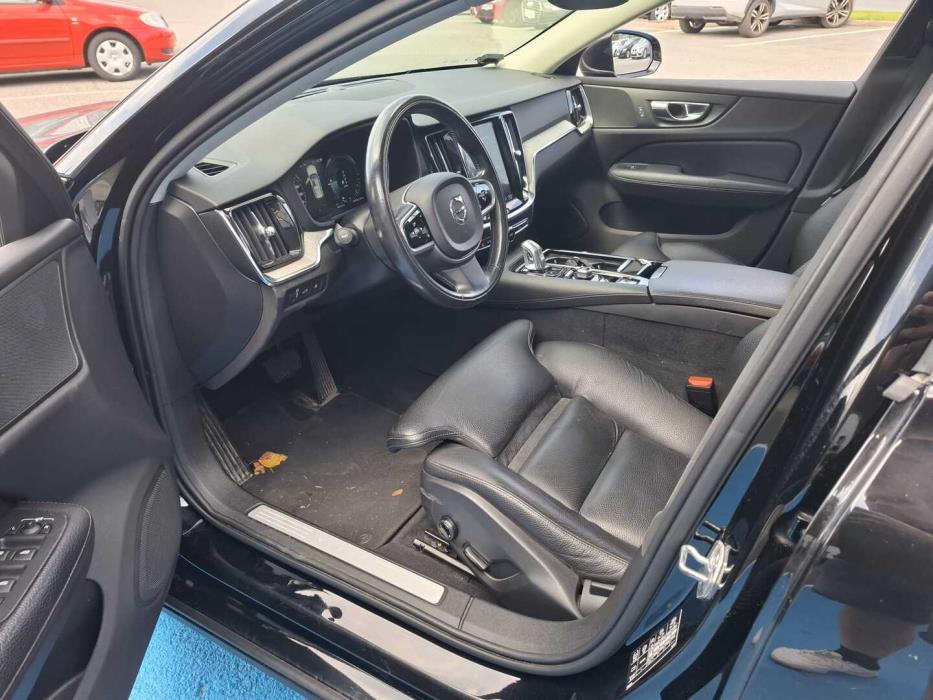 VOLVO V60 2019