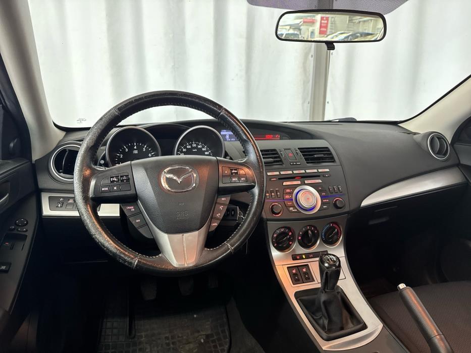 MAZDA Mazda3 2011