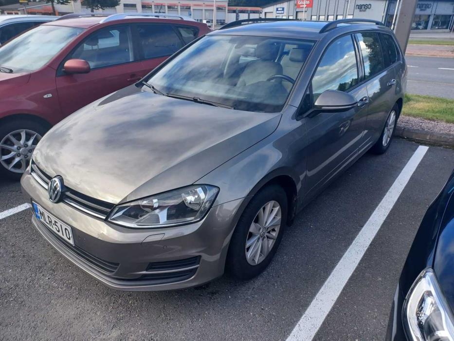 VOLKSWAGEN Golf 2014