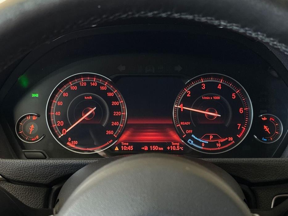 BMW 318 2019