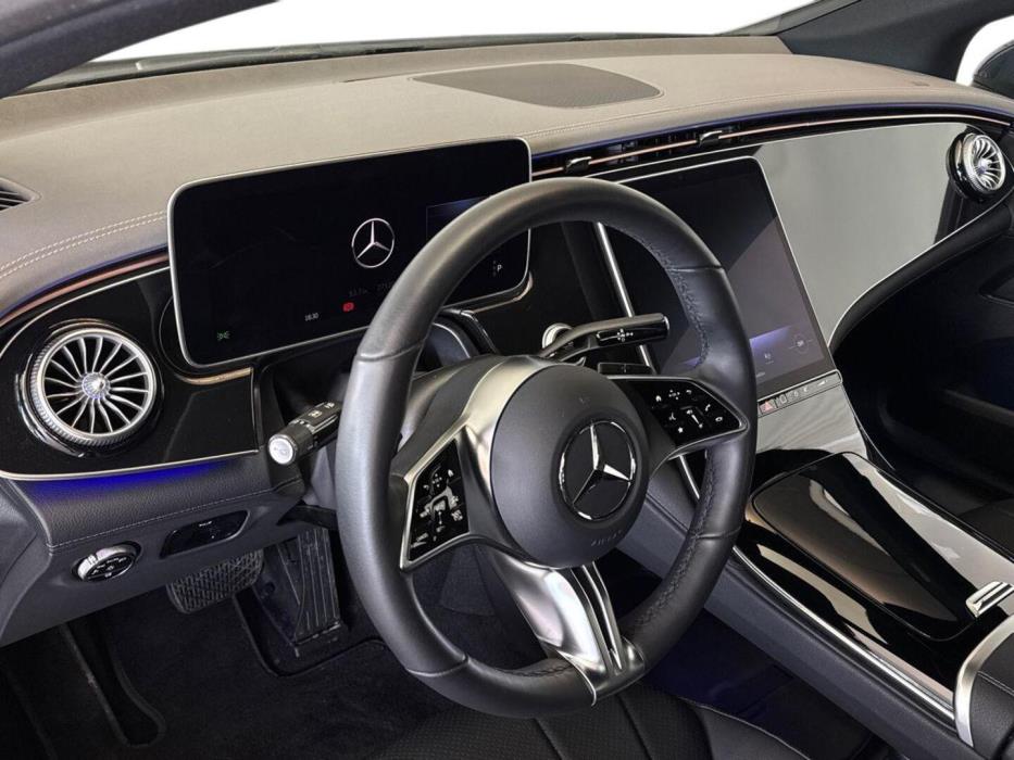 MERCEDES-BENZ EQE 2024