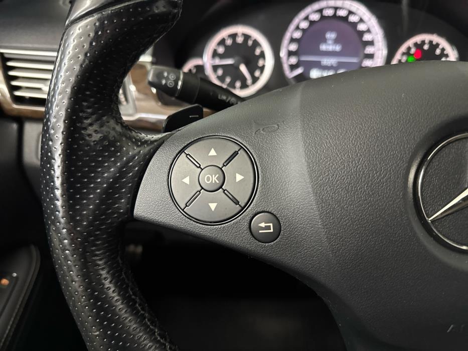 MERCEDES-BENZ E 2010