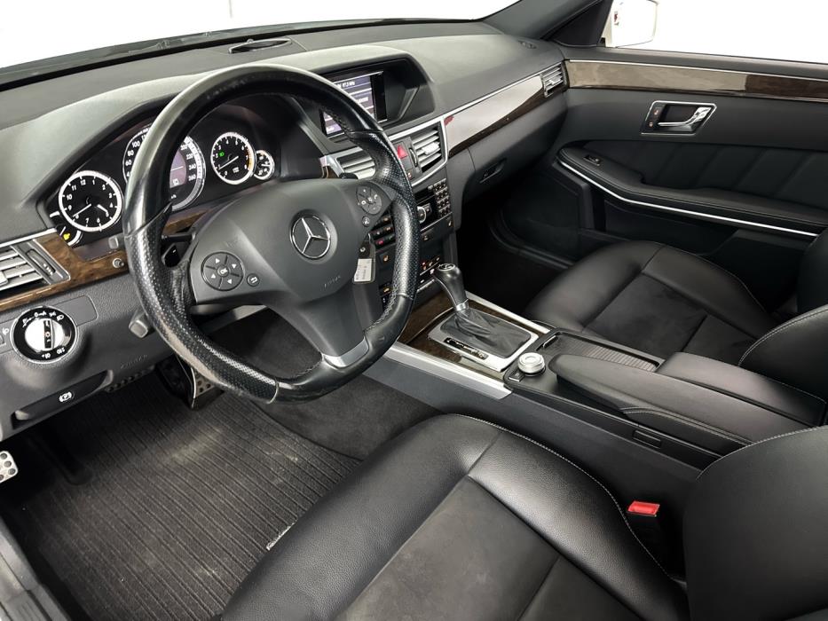 MERCEDES-BENZ E 2010