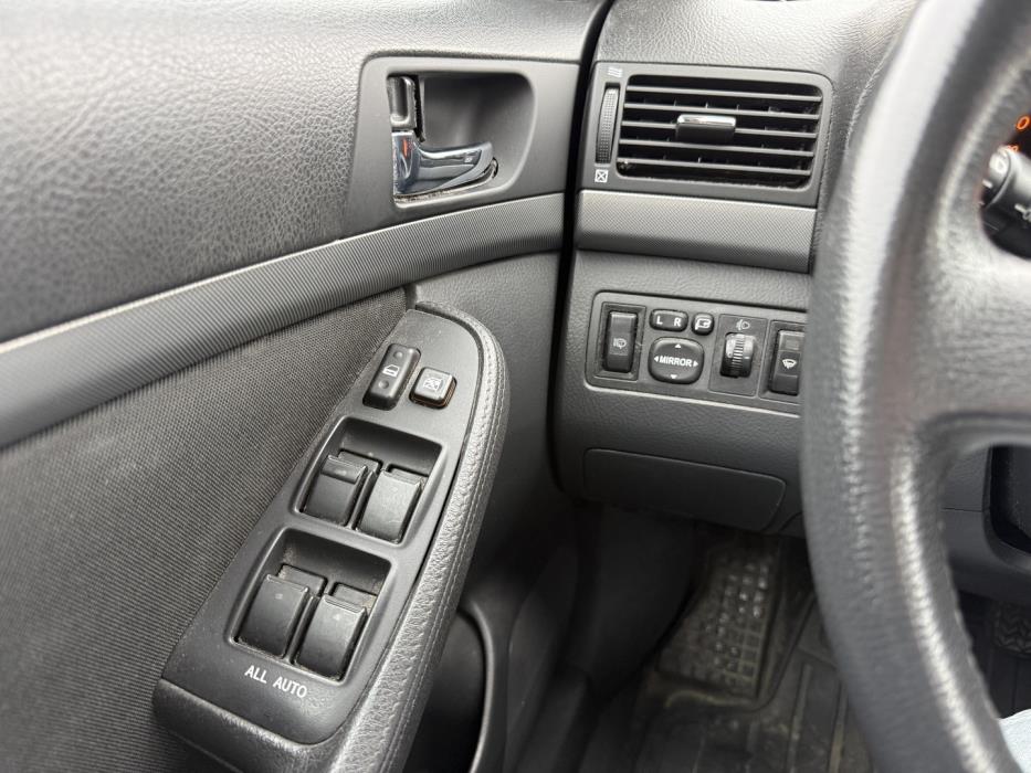 TOYOTA Avensis 2008