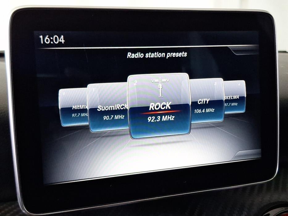 MERCEDES-BENZ A 2015