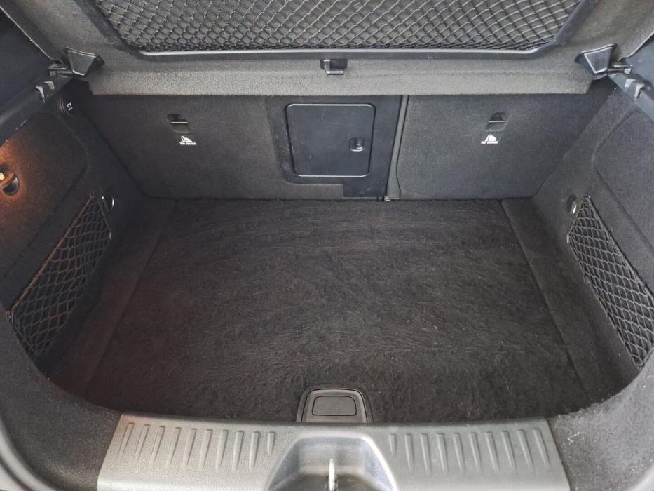 MERCEDES-BENZ A 2015