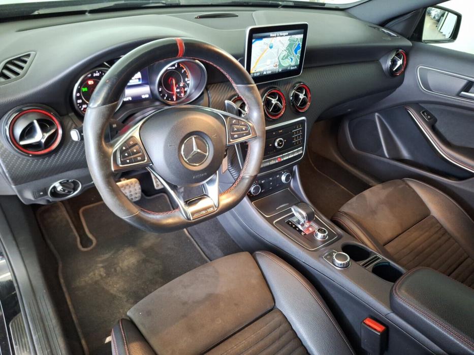 MERCEDES-BENZ A 2015