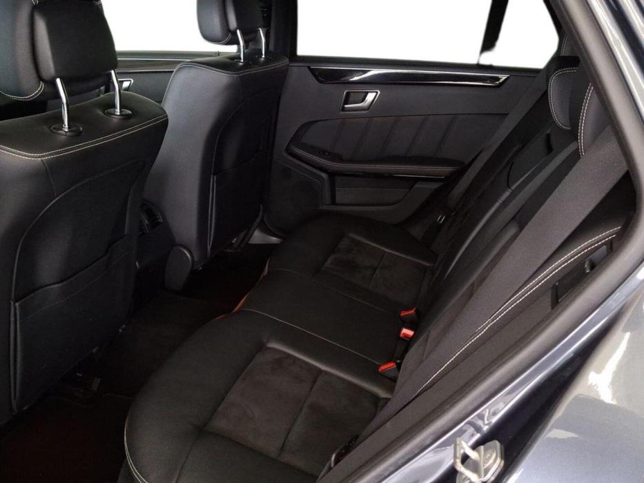 MERCEDES-BENZ E 2012